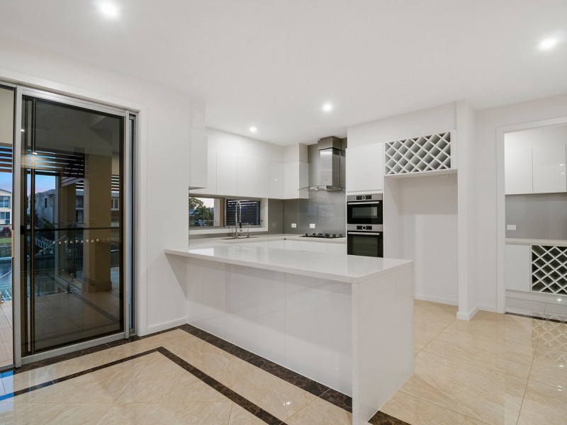 63 Southaven Drive, Helensvale QLD 4212