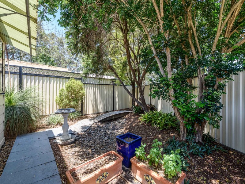 1/15 Robin Joy Close, Labrador QLD 4215