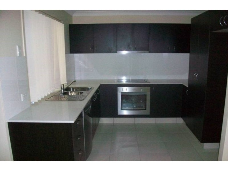 8 Mimosa Street, Ormeau QLD 4208