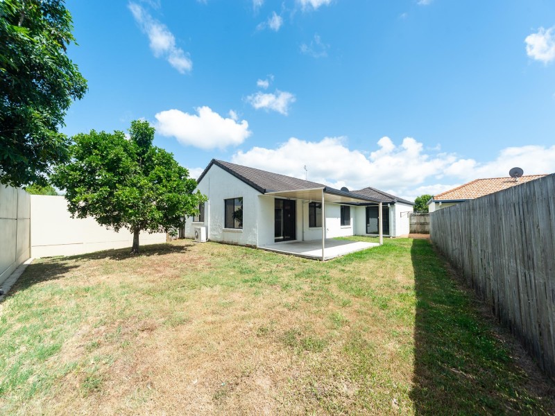 82 Serafina Drive, Helensvale QLD 4212