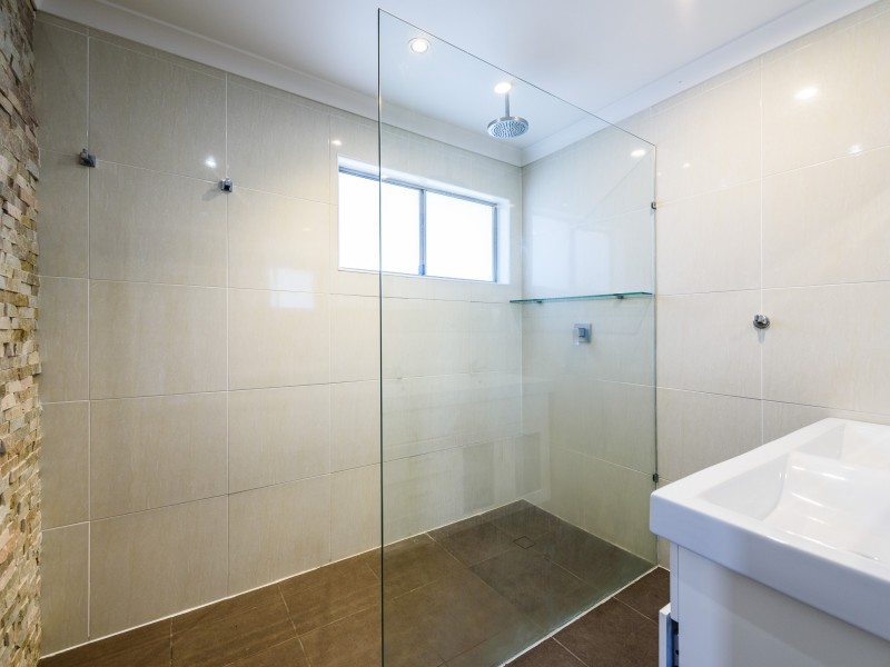 19 Bluegum Avenue, Hollywell QLD 4216