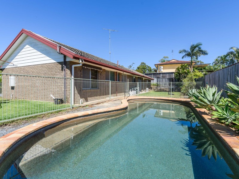 12 Ashford Road, Helensvale QLD 4212