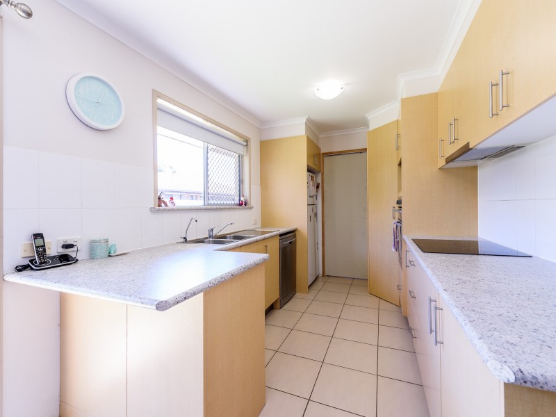 12 Ashford Road, Helensvale QLD 4212