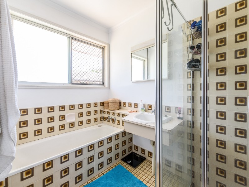 12 Ashford Road, Helensvale QLD 4212