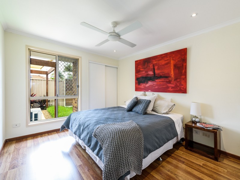 2/20 Illusion Court, Oxenford QLD 4210