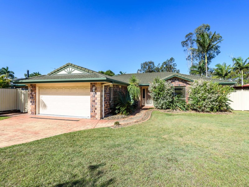 8 Henry Cotton Drive, Parkwood QLD 4214