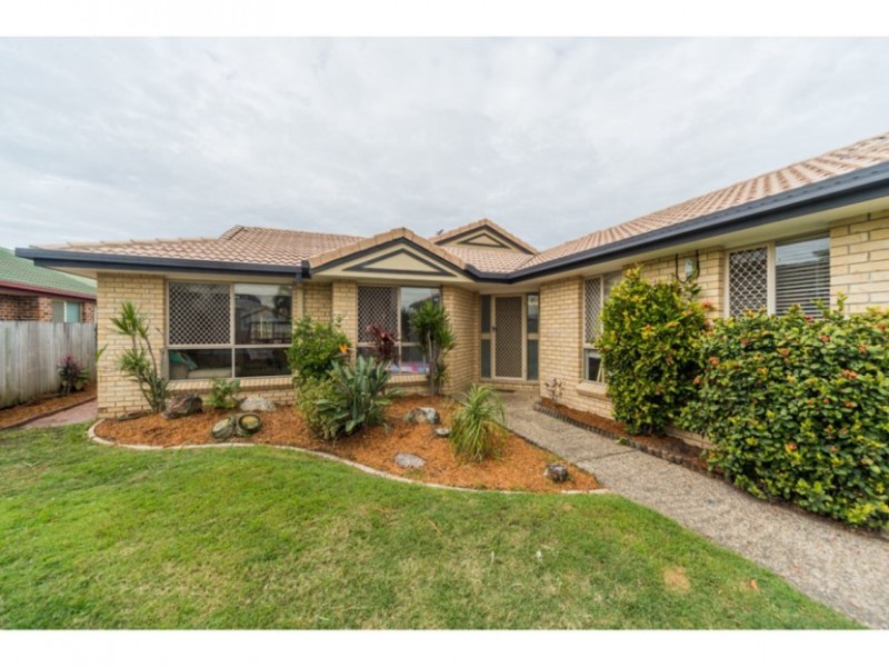 27 Anchorage Way, Biggera Waters QLD 4216