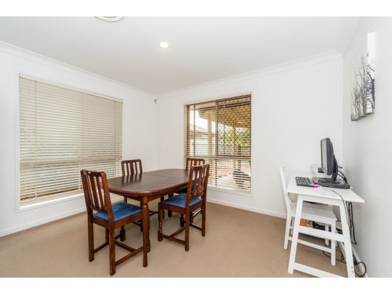 27 Anchorage Way, Biggera Waters QLD 4216