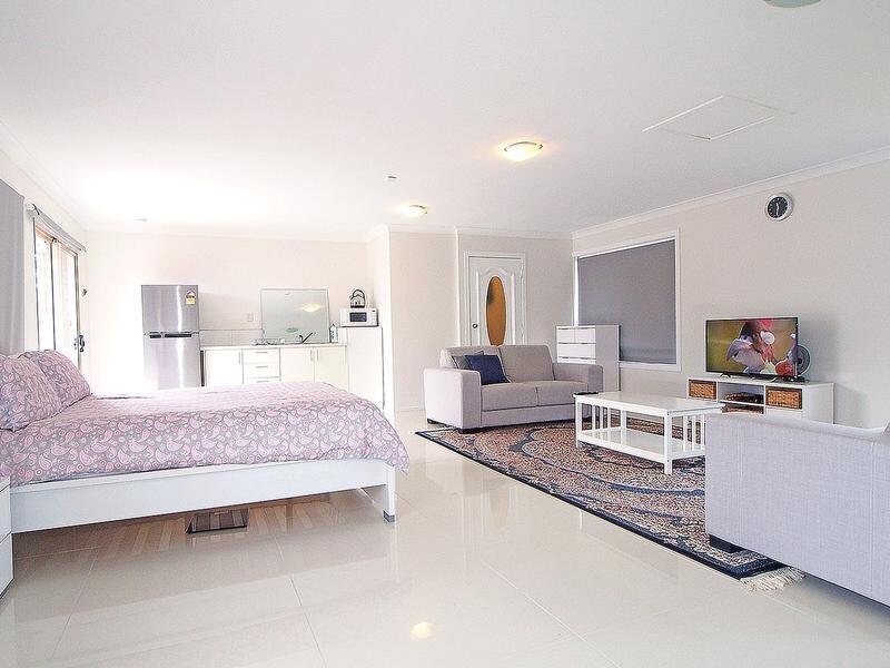 46 Uplands Drive, Parkwood QLD 4214