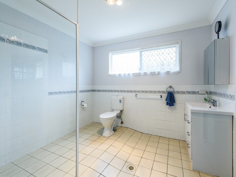 15 Tallara Street, Coombabah QLD 4216