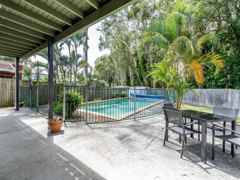 15 Tallara Street, Coombabah QLD 4216