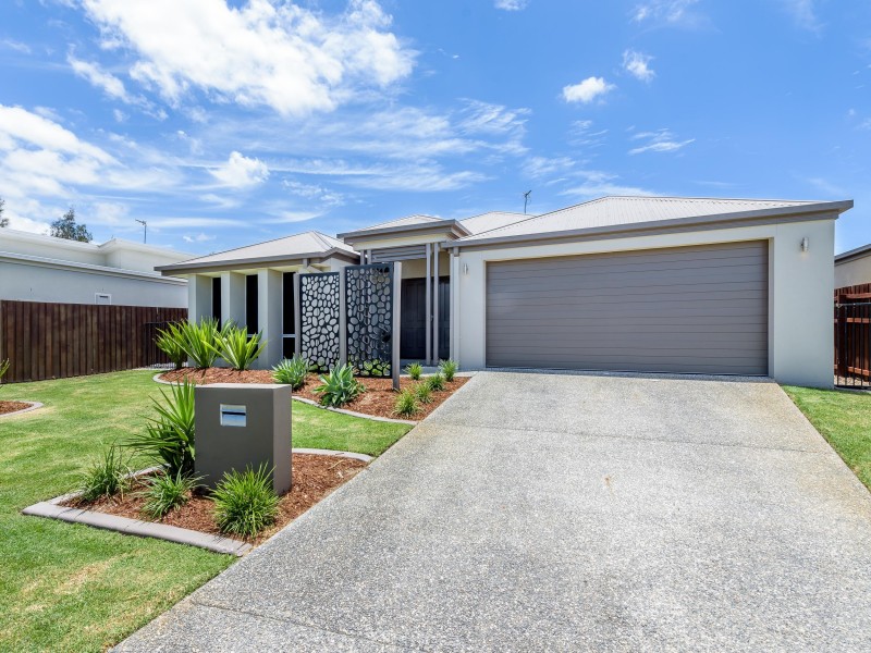 14 Lillypilly Court, Helensvale QLD 4212