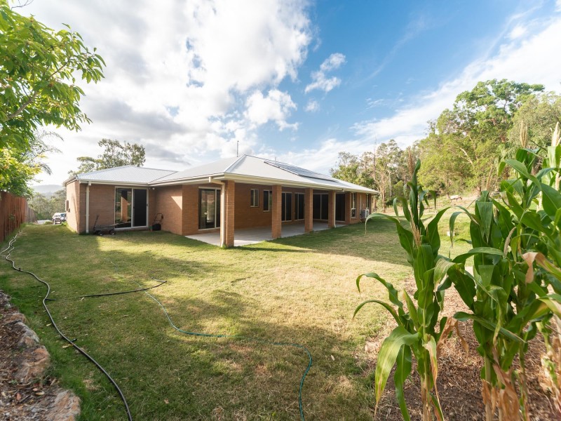 14 Shepparton Road, Helensvale QLD 4212