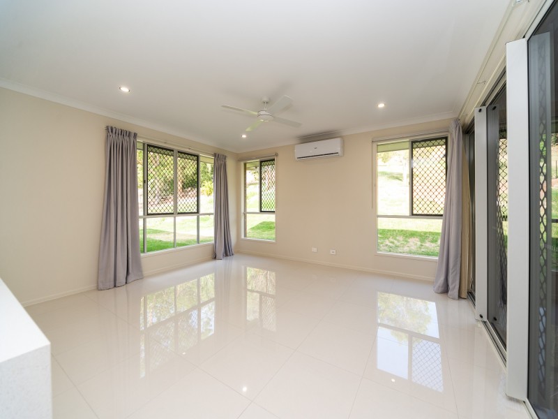 14 Shepparton Road, Helensvale QLD 4212