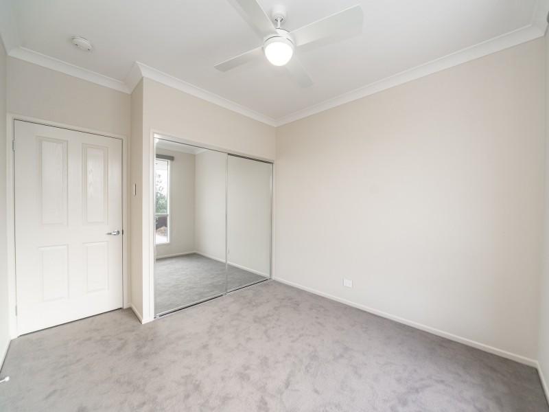 14 Shepparton Road, Helensvale QLD 4212