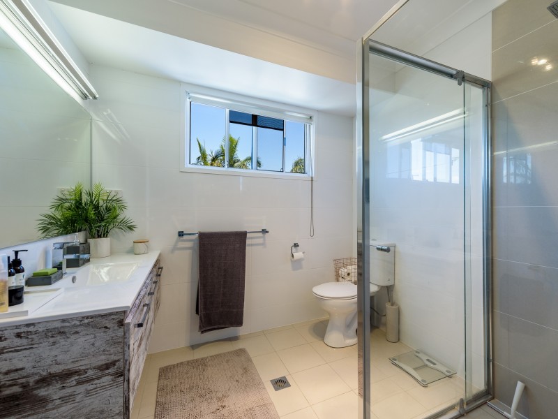 1/18 Holly Avenue, Hollywell QLD 4216