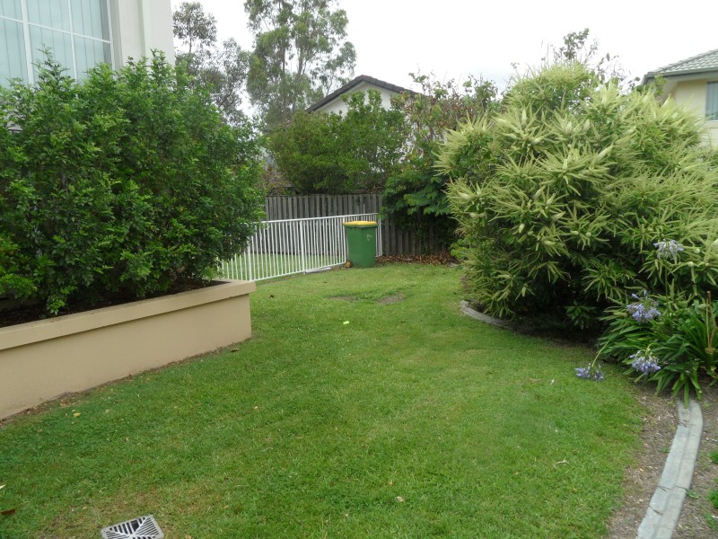 20 Encore Crescent, Ashmore QLD 4214