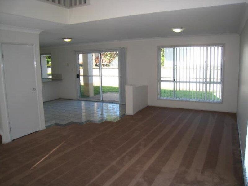 20 Encore Crescent, Ashmore QLD 4214