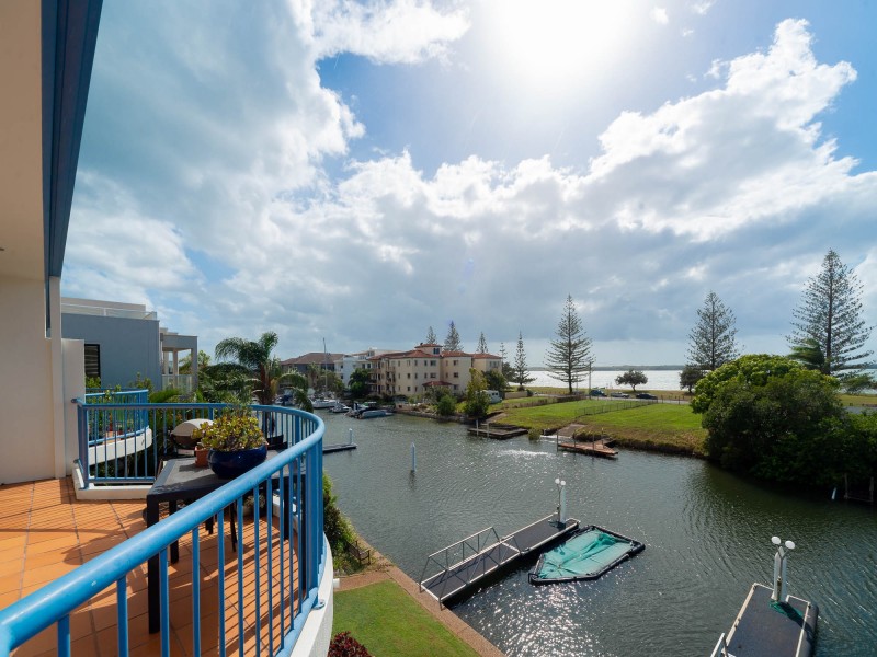 14/9 Madang Crescent, Runaway Bay QLD 4216