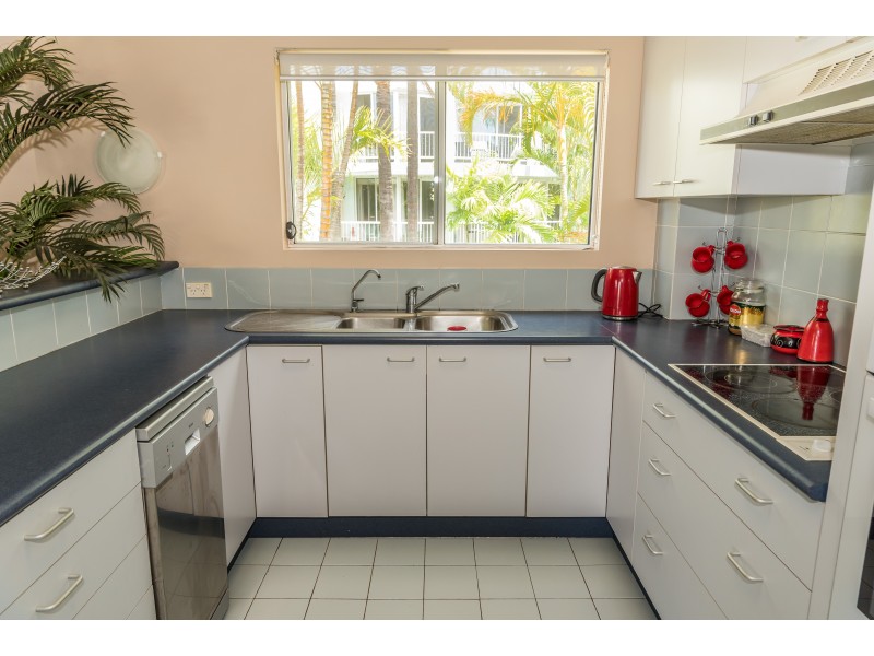 10/75 Morala Avenue, Runaway Bay QLD 4216