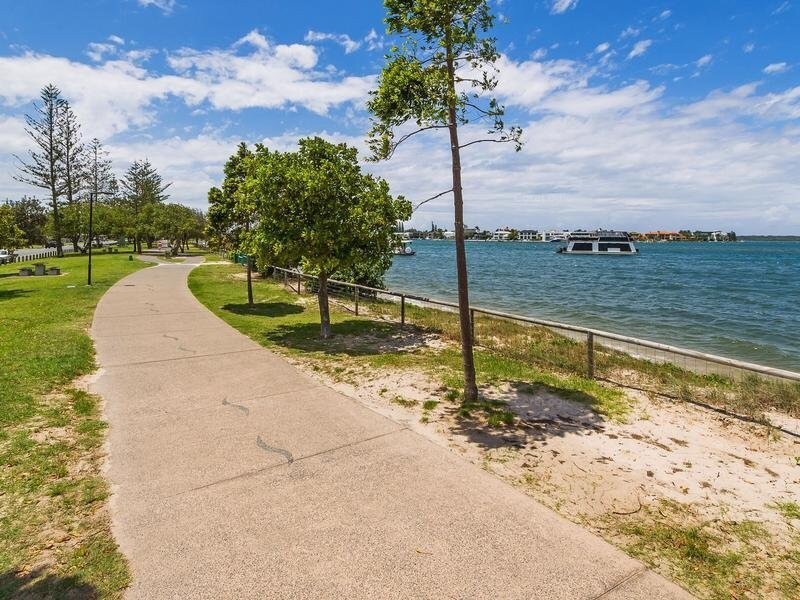 66 The Esplanade, Paradise Point QLD 4216