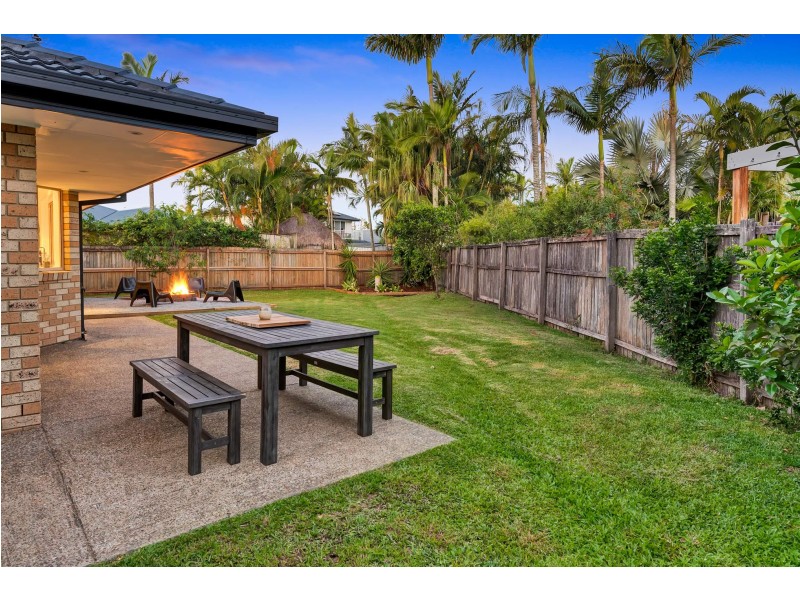 4 Lakewood Court, Helensvale QLD 4212