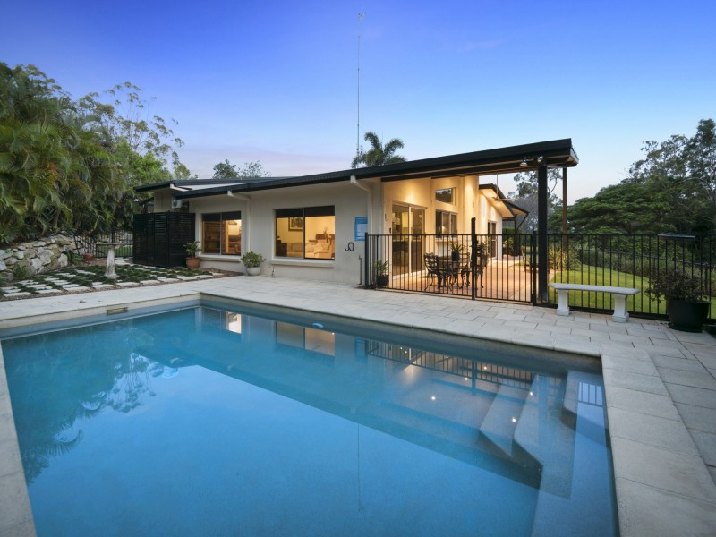 8 Paperbark Court, Parkwood QLD 4214