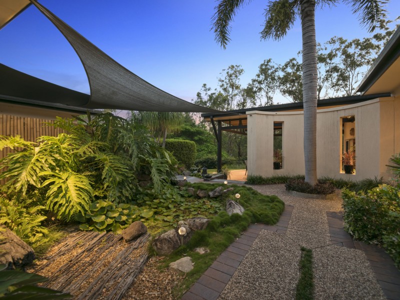 8 Paperbark Court, Parkwood QLD 4214