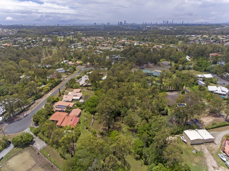 8 Paperbark Court, Parkwood QLD 4214