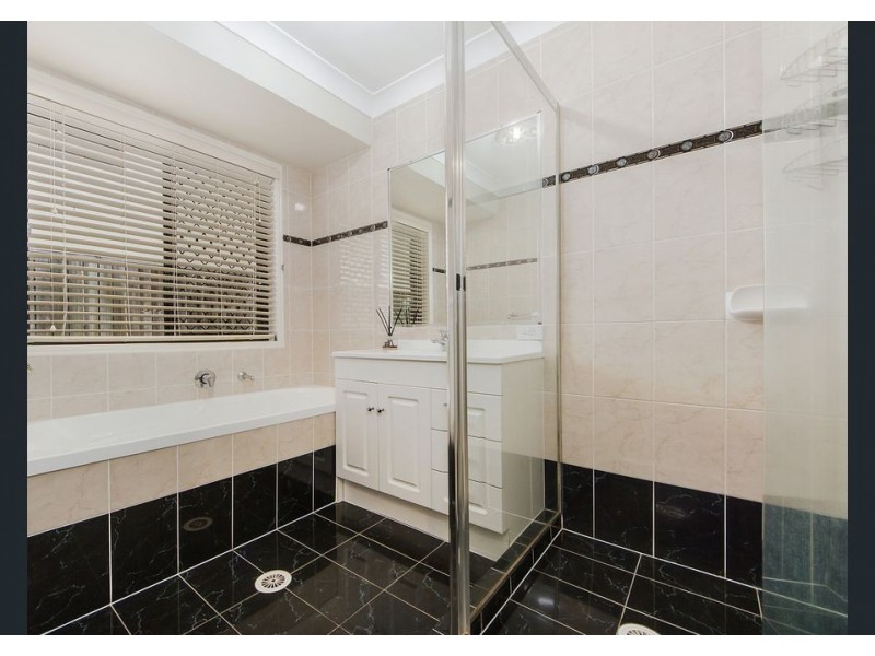 36 Brittany Drive, Oxenford QLD 4210