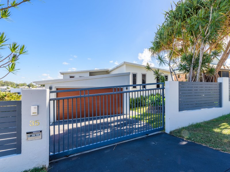 35 Lachlan Drive, Coomera QLD 4209