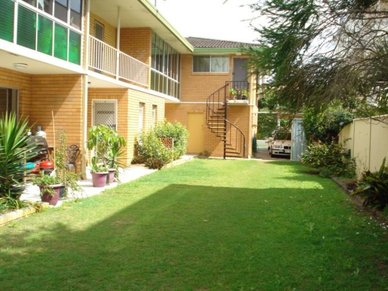 4/83 Bayview Street, Runaway Bay QLD 4216