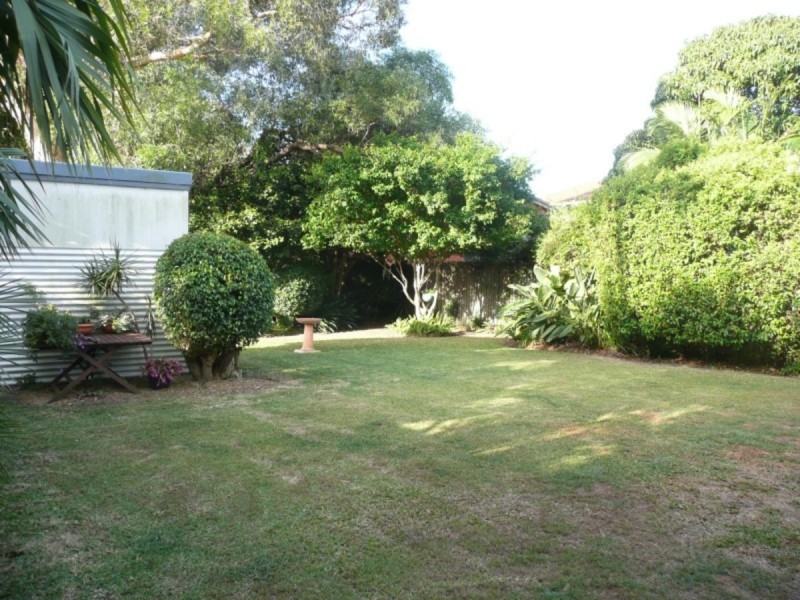 5 Coombabah Road, Biggera Waters QLD 4216