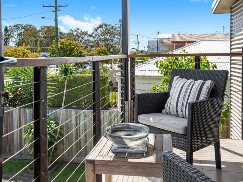 34 Errol Avenue, Paradise Point QLD 4216