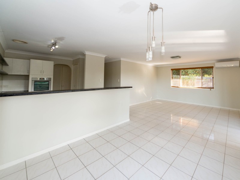 18 Masters Street, Arundel QLD 4214