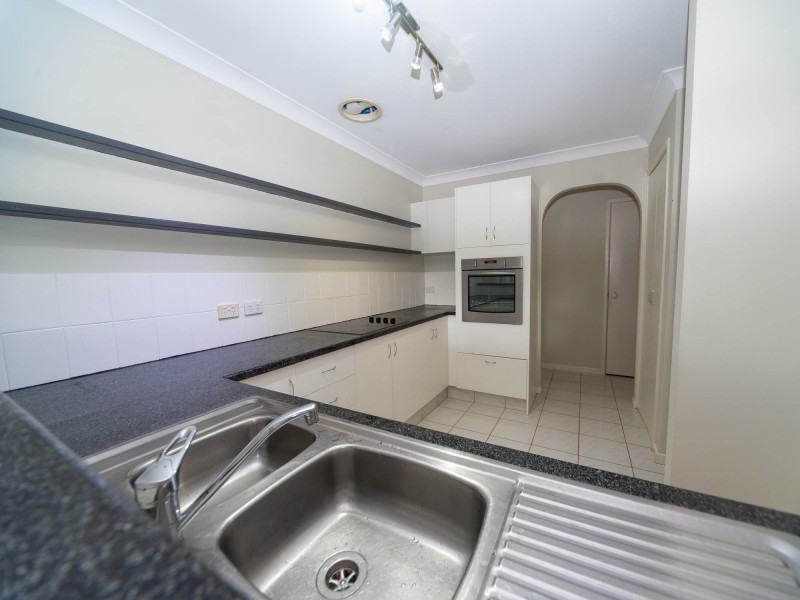 18 Masters Street, Arundel QLD 4214