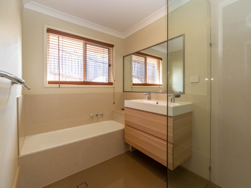 18 Masters Street, Arundel QLD 4214