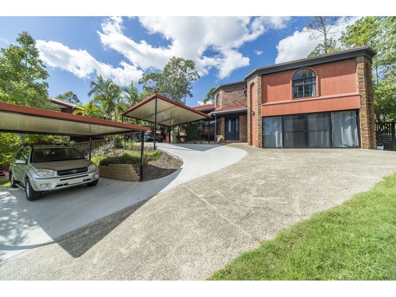 14 Avon Court, Pacific Pines QLD 4211