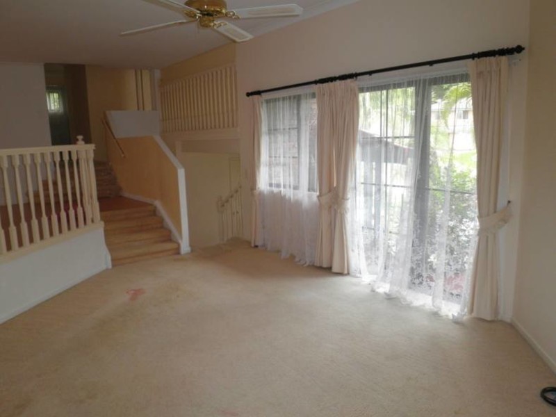 14 Avon Court, Pacific Pines QLD 4211