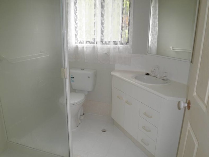 14 Avon Court, Pacific Pines QLD 4211