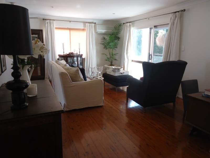 244 Bayview Street, Hollywell QLD 4216