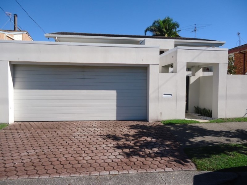 244 Bayview Street, Hollywell QLD 4216