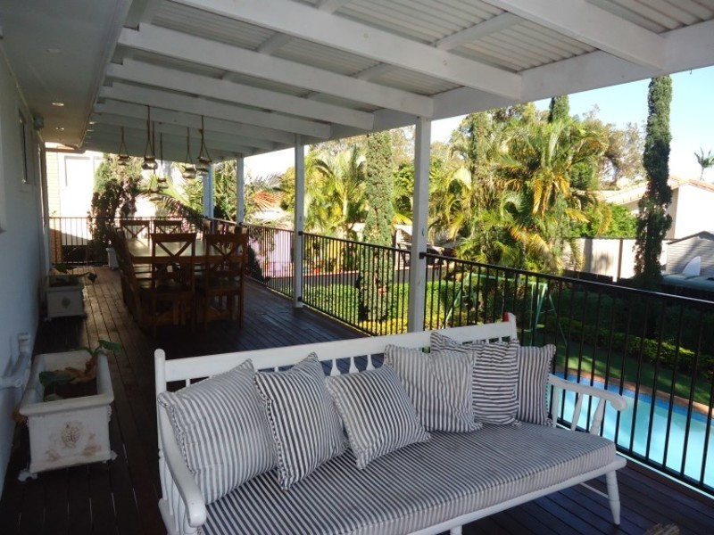 244 Bayview Street, Hollywell QLD 4216