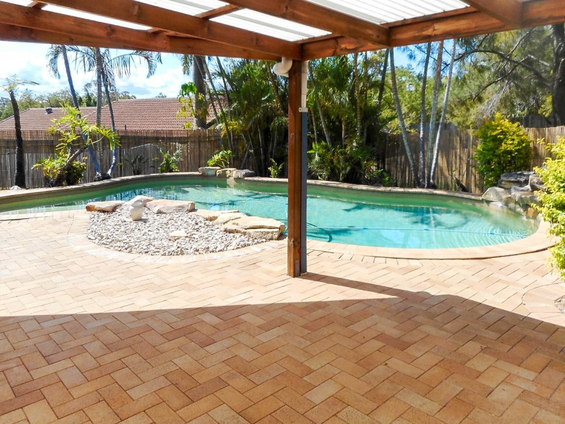 2/8 Jean Street, Labrador QLD 4215
