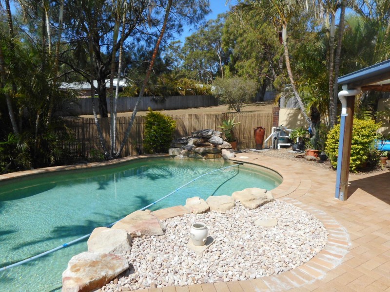 2/8 Jean Street, Labrador QLD 4215