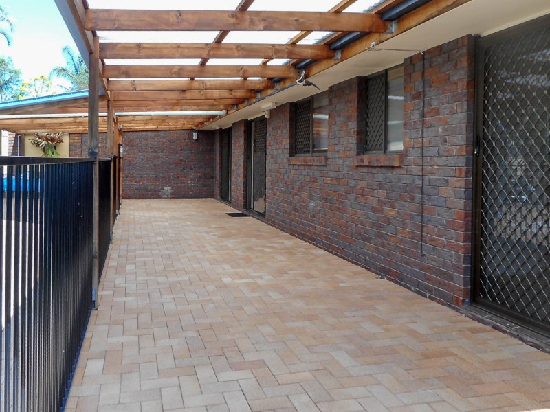 2/8 Jean Street, Labrador QLD 4215