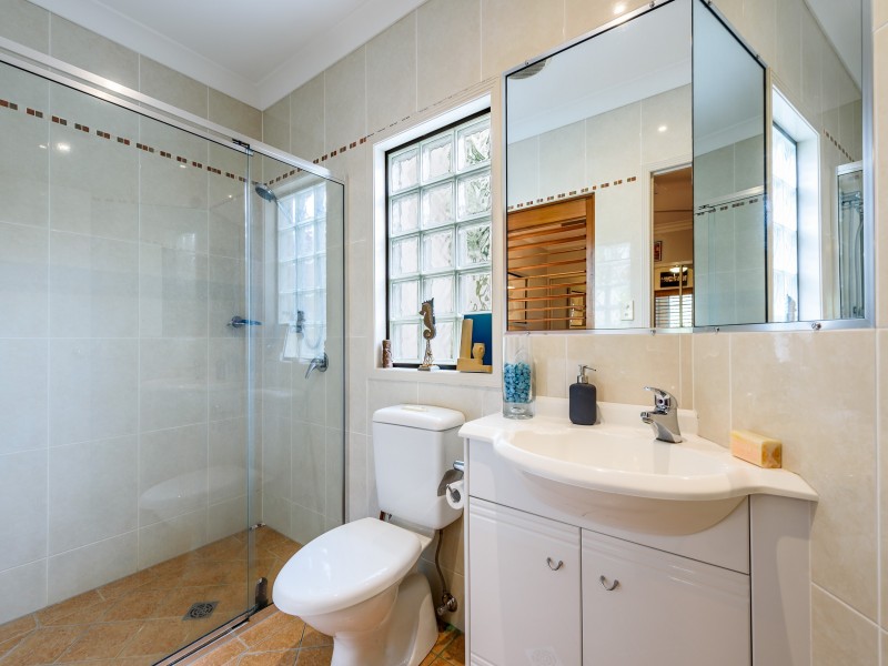1/48 Vaggelas Crescent, Biggera Waters QLD 4216