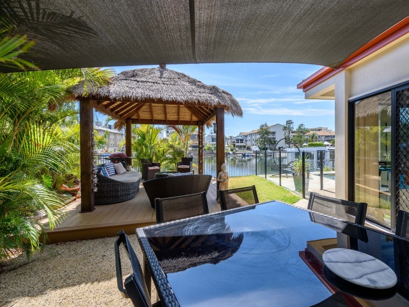1/48 Vaggelas Crescent, Biggera Waters QLD 4216