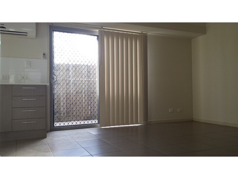 6/136 Central Street, Labrador QLD 4215