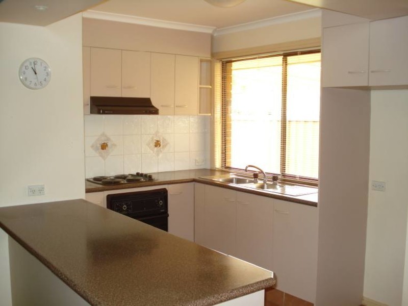 8/191 Government Road, Labrador QLD 4215